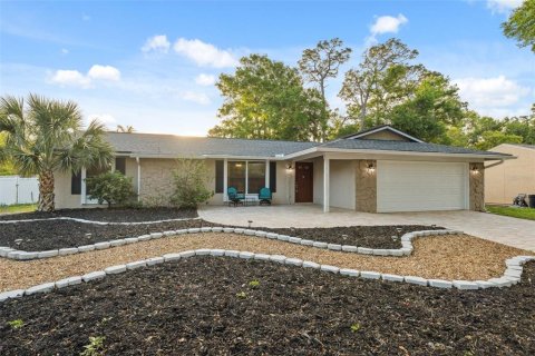 Villa ou maison à vendre à Palm Harbor, Floride: 4 chambres, 176.33 m2 № 2409961 - photo 3