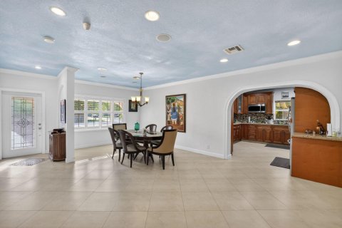 Casa en venta en Fort Lauderdale, Florida, 3 dormitorios, 195.75 m2 № 2175963 - foto 11