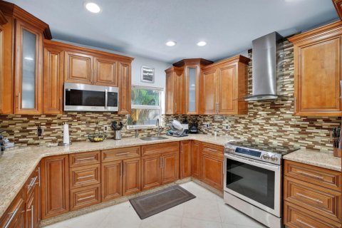 Casa en venta en Fort Lauderdale, Florida, 3 dormitorios, 195.75 m2 № 2175963 - foto 23