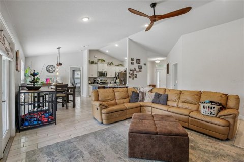 Villa ou maison à vendre à Port Charlotte, Floride: 4 chambres, 161 m2 № 2315315 - photo 7
