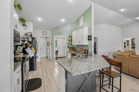 Villa ou maison à vendre à Port Charlotte, Floride: 4 chambres, 161 m2 № 2315315 - photo 13
