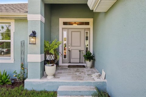 Villa ou maison à vendre à Port Charlotte, Floride: 4 chambres, 161 m2 № 2315315 - photo 4