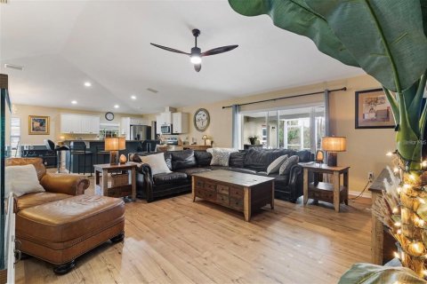 Casa en venta en North Port, Florida, 3 dormitorios, 165.09 m2 № 2143414 - foto 3