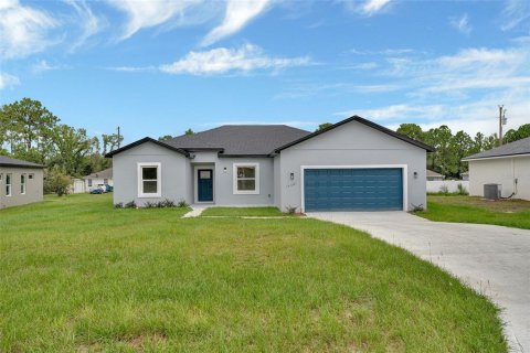 House in Ocala, Florida 4 bedrooms, 181.35 sq.m. № 2329682