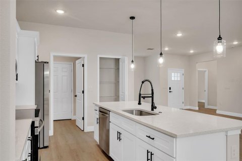 Villa ou maison à vendre à Ocala, Floride: 4 chambres, 181.35 m2 № 2329682 - photo 7