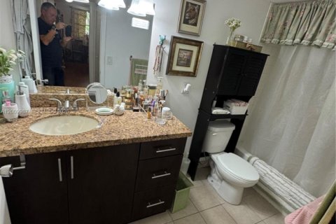 Condominio en venta en Doral, Florida, 1 dormitorio, 75.25 m2 № 2091112 - foto 15
