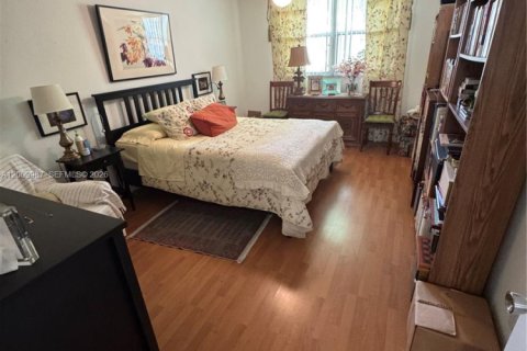 Condominio en venta en Doral, Florida, 1 dormitorio, 75.25 m2 № 2091112 - foto 26
