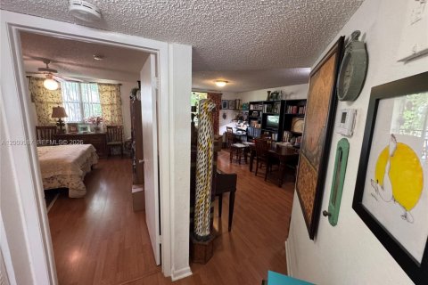 Condominio en venta en Doral, Florida, 1 dormitorio, 75.25 m2 № 2091112 - foto 29