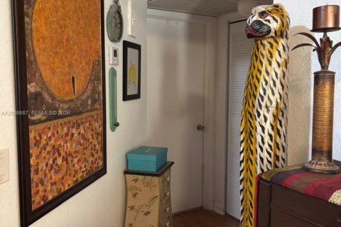 Condominio en venta en Doral, Florida, 1 dormitorio, 75.25 m2 № 2091112 - foto 18