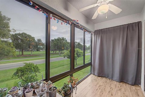 Condo in Oldsmar, Florida, 2 bedrooms № 2371227 - photo 13
