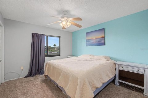 Condo in Oldsmar, Florida, 2 bedrooms № 2371227 - photo 10