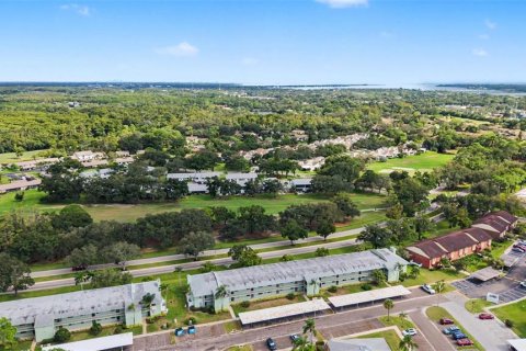 Condo in Oldsmar, Florida, 2 bedrooms № 2371227 - photo 18