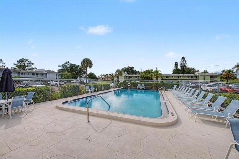 Condo in Oldsmar, Florida, 2 bedrooms № 2371227 - photo 17