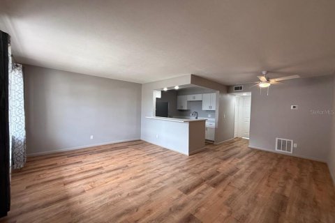 Condominio en alquiler en Tampa, Florida, 1 dormitorio, 70.61 m2 № 1809985 - foto 11