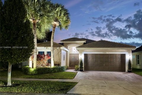 Villa ou maison à vendre à Miramar, Floride: 3 chambres, 168.62 m2 № 2004717 - photo 29