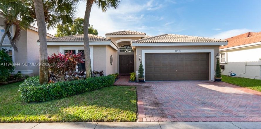 Villa ou maison à Miramar, Floride 3 chambres, 168.62 m2 № 2004717