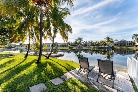 Villa ou maison à vendre à Miramar, Floride: 3 chambres, 168.62 m2 № 2004717 - photo 26