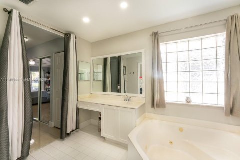 Villa ou maison à vendre à Miramar, Floride: 3 chambres, 168.62 m2 № 2004717 - photo 20