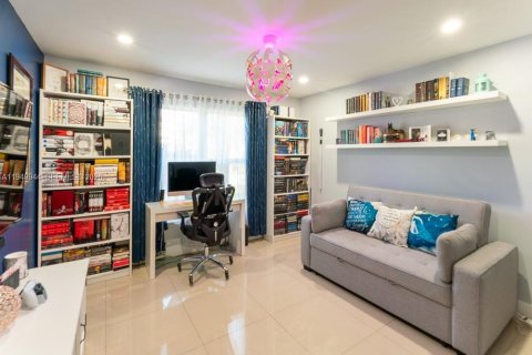 Villa ou maison à vendre à Miramar, Floride: 3 chambres, 168.62 m2 № 2004717 - photo 6