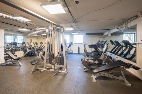 Copropriété à louer à Miami, Floride: 2 chambres, 91.97 m2 № 1921778 - photo 7