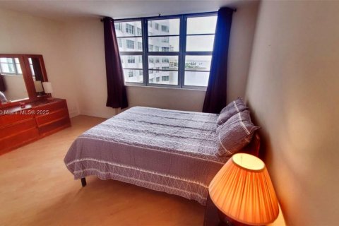 Copropriété à louer à Miami, Floride: 2 chambres, 91.97 m2 № 1921778 - photo 12