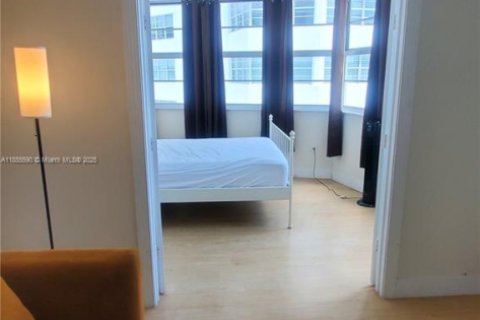 Copropriété à louer à Miami, Floride: 2 chambres, 91.97 m2 № 1921778 - photo 18