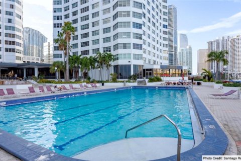Copropriété à louer à Miami, Floride: 2 chambres, 91.97 m2 № 1921778 - photo 4