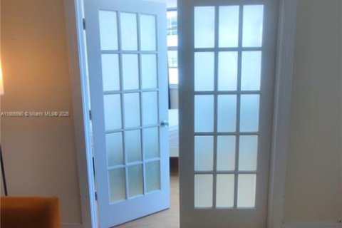Copropriété à louer à Miami, Floride: 2 chambres, 91.97 m2 № 1921778 - photo 17
