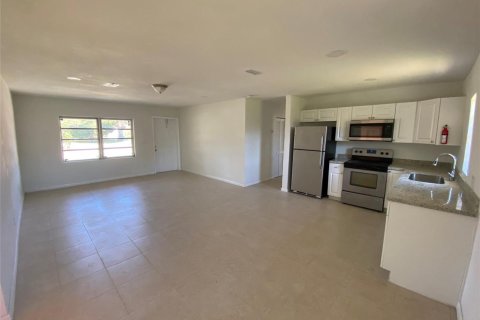 House in West Palm Beach, Florida 3 bedrooms, 125.6 sq.m. № 2182016 - photo 2