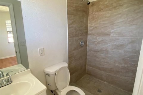House in West Palm Beach, Florida 3 bedrooms, 125.6 sq.m. № 2182016 - photo 9