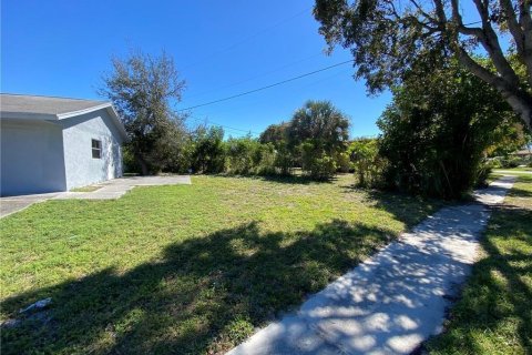 House in West Palm Beach, Florida 3 bedrooms, 125.6 sq.m. № 2182016 - photo 15