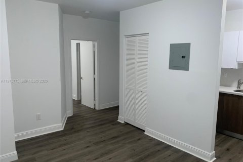 Appartement à louer à Coral Gables, Floride: 1 chambre, 54.35 m2 № 2038325 - photo 5
