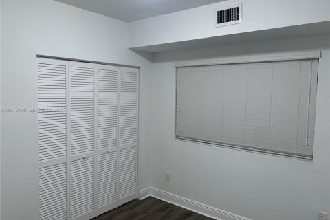Appartement à louer à Coral Gables, Floride: 1 chambre, 54.35 m2 № 2038325 - photo 8