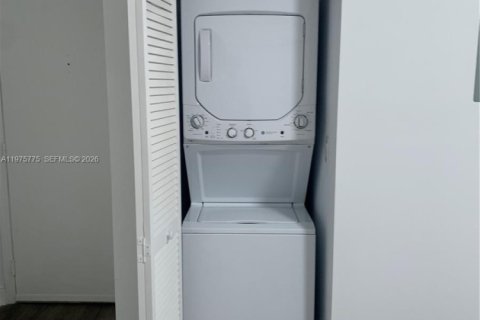 Appartement à louer à Coral Gables, Floride: 1 chambre, 54.35 m2 № 2038325 - photo 6