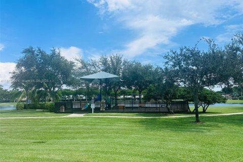 Adosado en alquiler en Cutler Bay, Florida, 2 dormitorios, 135.45 m2 № 1923789 - foto 26