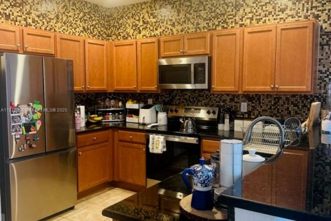 Adosado en alquiler en Cutler Bay, Florida, 2 dormitorios, 135.45 m2 № 1923789 - foto 9