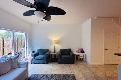 Adosado en alquiler en Cutler Bay, Florida, 2 dormitorios, 135.45 m2 № 1923789 - foto 22