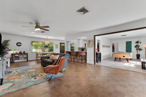 Villa ou maison à vendre à Saint Petersburg, Floride: 2 chambres, 154.78 m2 № 1904323 - photo 4