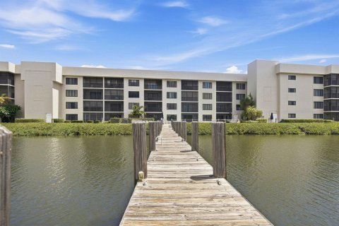 Copropriété à vendre à South Palm Beach, Floride: 2 chambres, 111.85 m2 № 2370601 - photo 30
