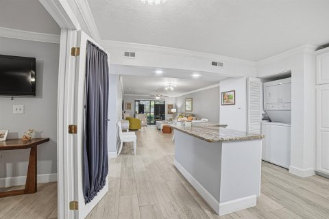 Copropriété à vendre à South Palm Beach, Floride: 2 chambres, 111.85 m2 № 2370601 - photo 5