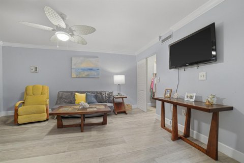 Copropriété à vendre à South Palm Beach, Floride: 2 chambres, 111.85 m2 № 2370601 - photo 17