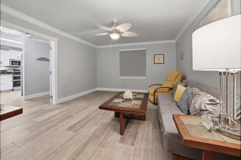 Copropriété à vendre à South Palm Beach, Floride: 2 chambres, 111.85 m2 № 2370601 - photo 18