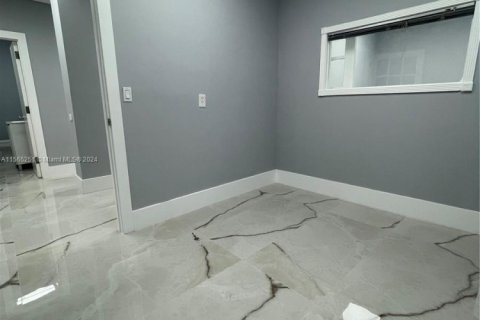 Oficina en alquiler en Hollywood, Florida № 1102171 - foto 1