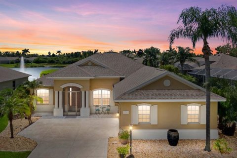 House in Parrish, Florida 3 bedrooms, 213.95 sq.m. № 1874055 - photo 1