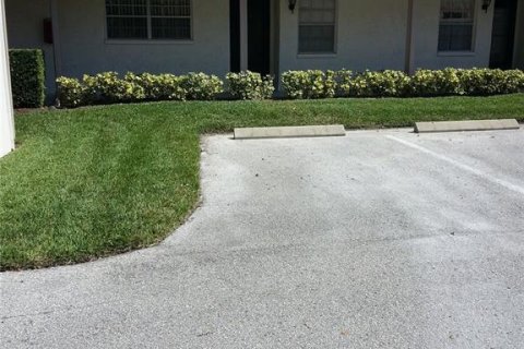 House in Clearwater, Florida 2 bedrooms, 86.86 sq.m. № 2219297