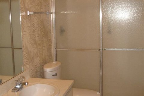 House in Clearwater, Florida 2 bedrooms, 86.86 sq.m. № 2219297 - photo 6