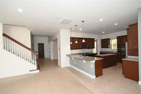 Casa en alquiler en Orlando, Florida, 6 dormitorios, 533.44 m2 № 1911651 - foto 23