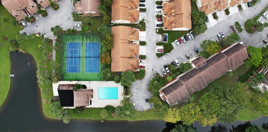 Condo à Wellington, Floride, 3 chambres  № 998506