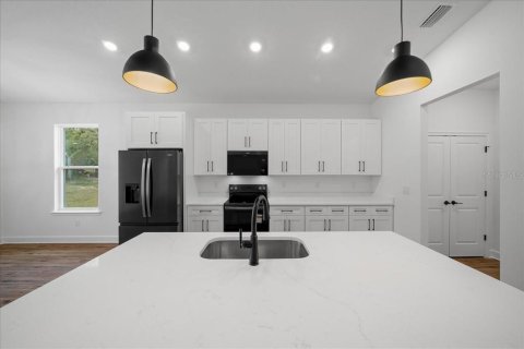 Villa ou maison à vendre à Weeki Wachee, Floride: 4 chambres, 191.47 m2 № 2197174 - photo 22