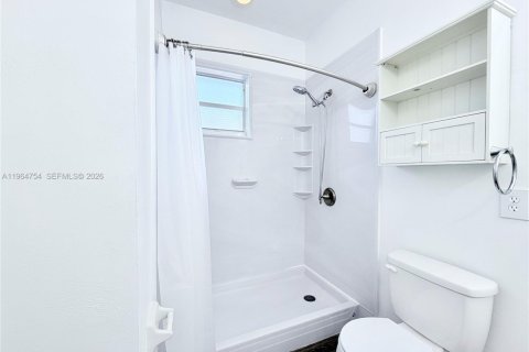 Adosado en alquiler en Pembroke Pines, Florida, 3 dormitorios, 129.88 m2 № 2029456 - foto 18